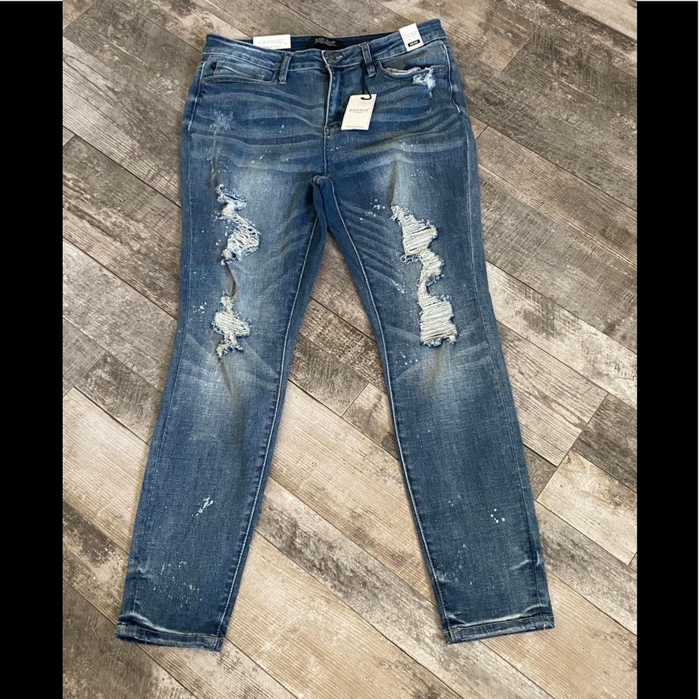 Judy Blue Distressed Bleach Splatter Skinny